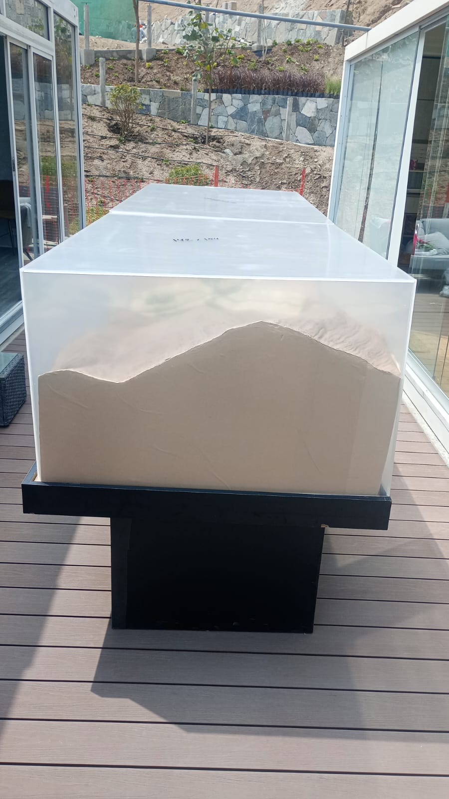 Trabajos Personalizados en Acrílicos: La Excelencia de Acrílicos DyA